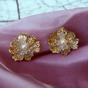 Elegant Floral Freshwater Pearl Earrings